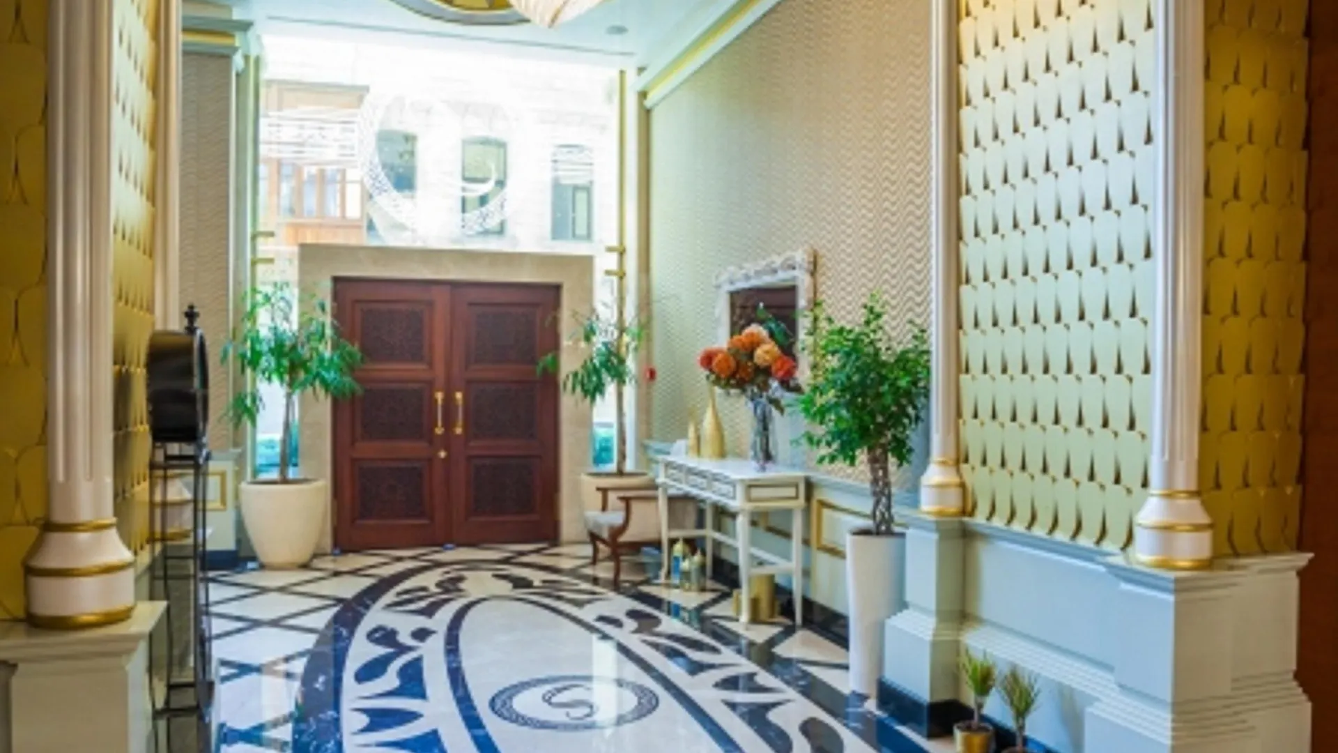 Sapphire Hotel Баку 5*,